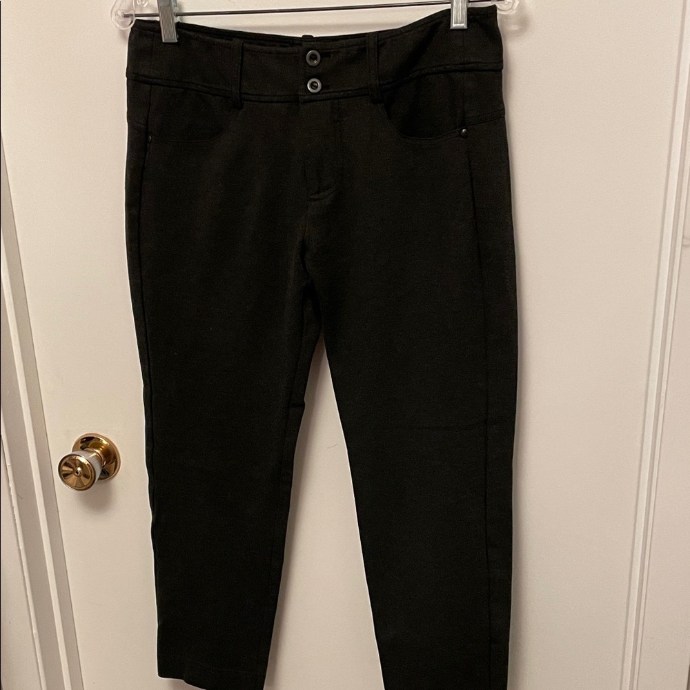 Women’s Brenda Beddome Charcoal Cropped Pants Size 28”